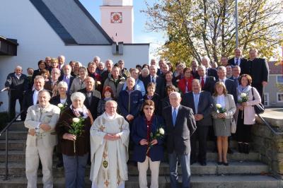 Foto zur Meldung: 27 Jubelpaare feiern in unserer Pfarrkirche ihr Ehejubiläum