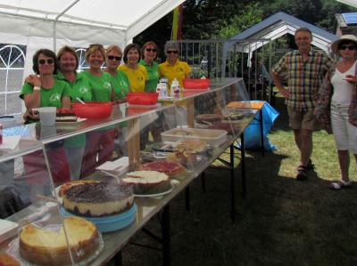 Das fleißige TSV-Team heißt Sie herzlich willkommen und freut sich auf Sie! (Bild vergr&ouml;&szlig;ern)