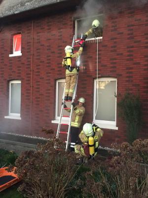 Foto zur Meldung: Alarmübung in Lauenhagen Foto zur Meldung: Alarmübung in Lauenhagen
