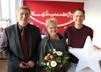 von links: Bürgermeister Dr. Oliver Hermann, Manuela Schwebke-Thamm und Thomas Schaub vom Wittenberger Interessenring I Foto: Martin Ferch