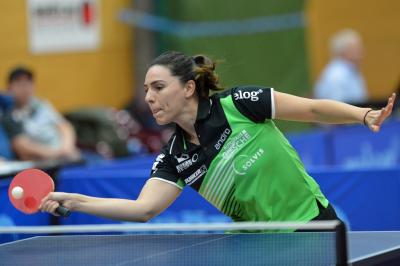 Dijana Holokova, Nummer eins des TTK Großburgwedel, gewann beide Einzel gegen den Sportclub Niestetal (Bild vergrößern)