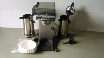 Profi-Kaffeemaschine (Bild vergrößern)