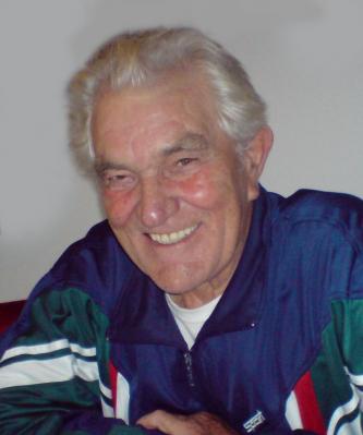 Georg Häußler ein liebevoller und fleißiger Gatte und Vater hat sein Leben mit 87 Jahren in Gottes Hände gelegt