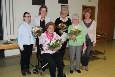 Vorschaubild zur Meldung: Frauenchor „Cantabile“ Kraftsolms ehrt Ingeborg Ille für 60-jährige Mitgliedschaft