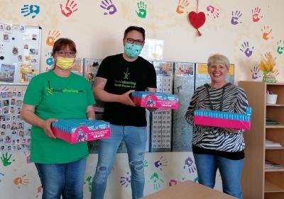 Vorschaubild : Foodsharing Groß-Gerau e.V. spendet 99 Playmobilfiguren an die Nauheimer Schulkindbetreuung