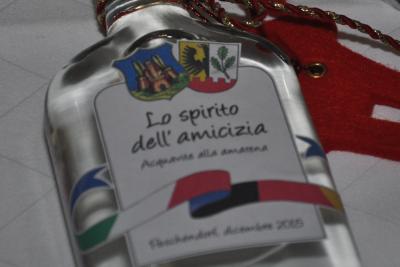 Der Geist der Freundschaft ist auch nach 30 Jahren noch lebendig. 2000 Euro spendete der Deutsch-Italienische Freundeskreis für den Corona-Notfonds in der toskanischen Partnergemeinde.