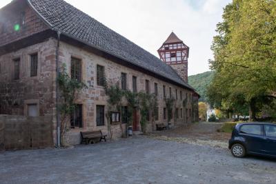 Der Schlosshof in Wichmannshausen - Veranstaltungsort des geplanten Feierabendmarktes der Stadt Sontra. (Bild vergrößern)