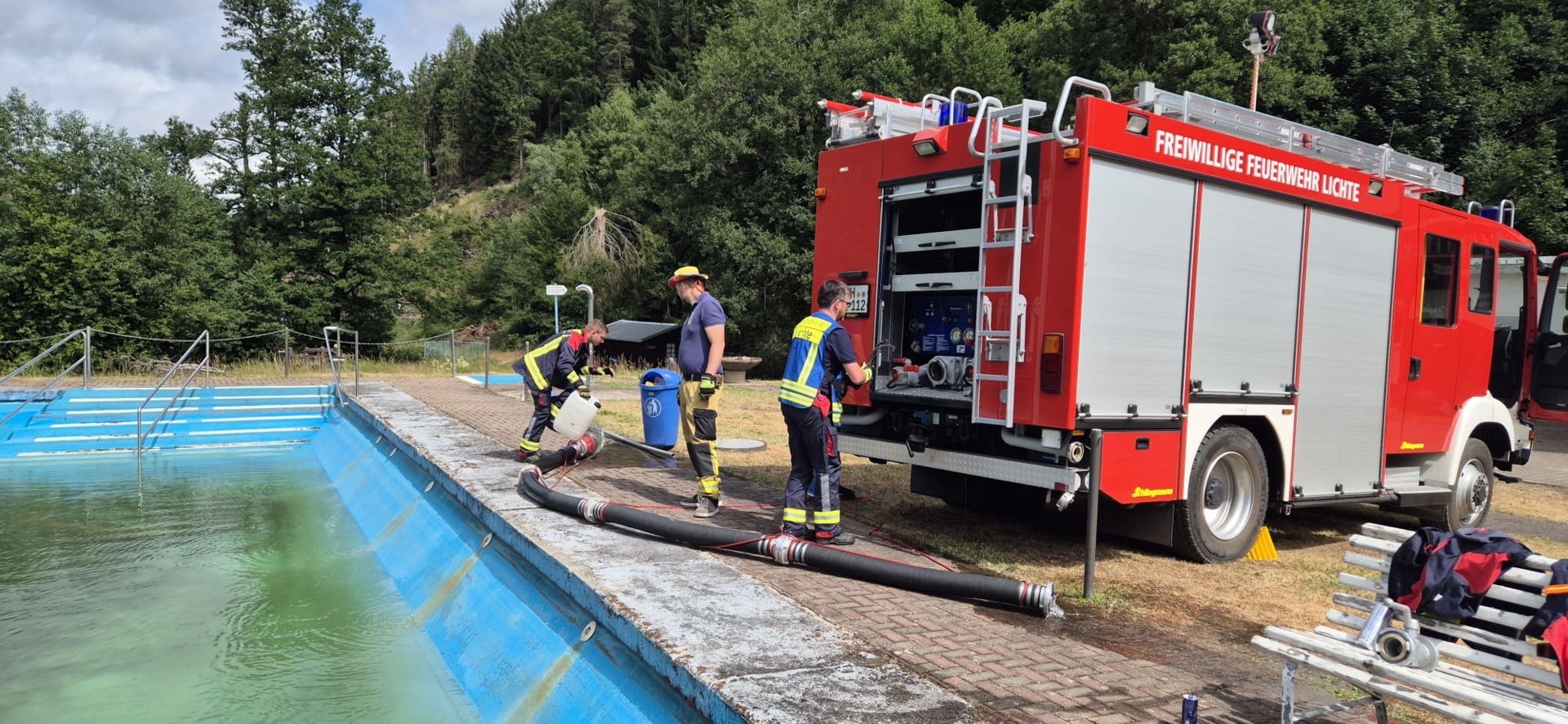 Abbau Wasserentnahmestelle Schwimmbad