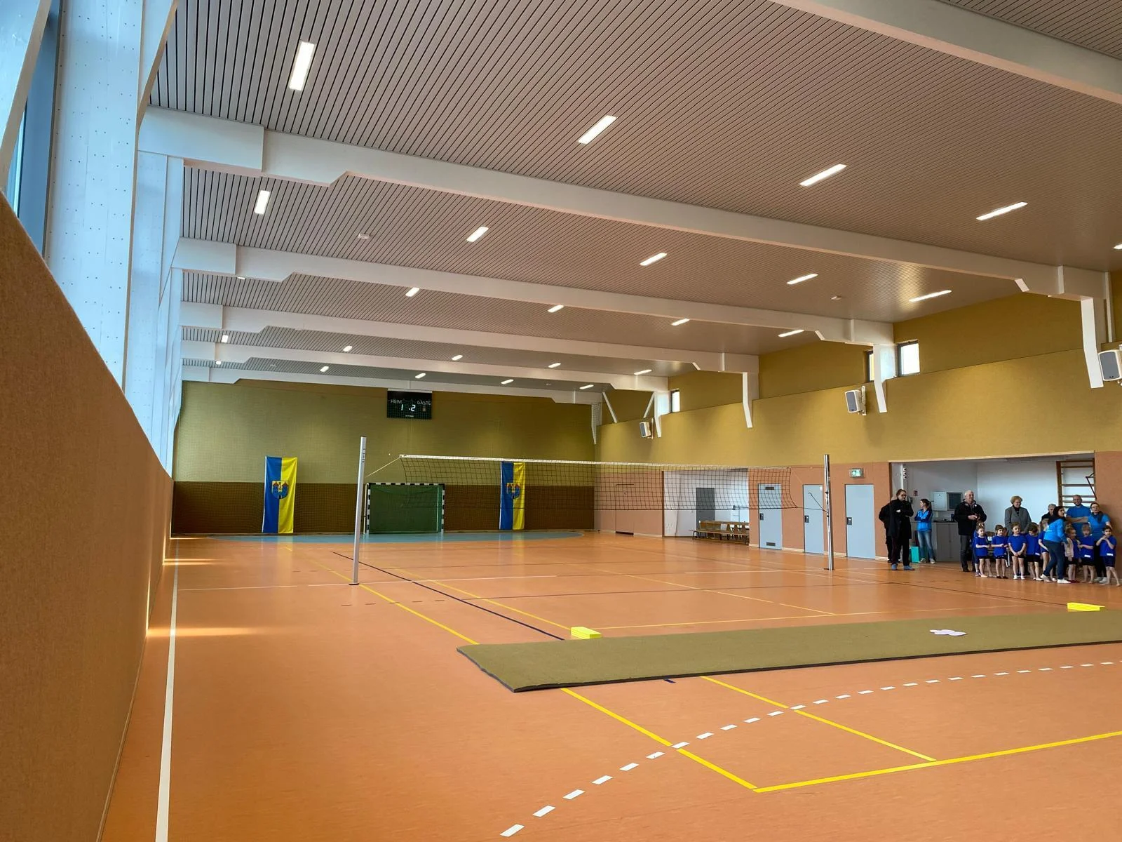 Ansicht der Sanierten Sporthalle "Zollstraße" von innen.