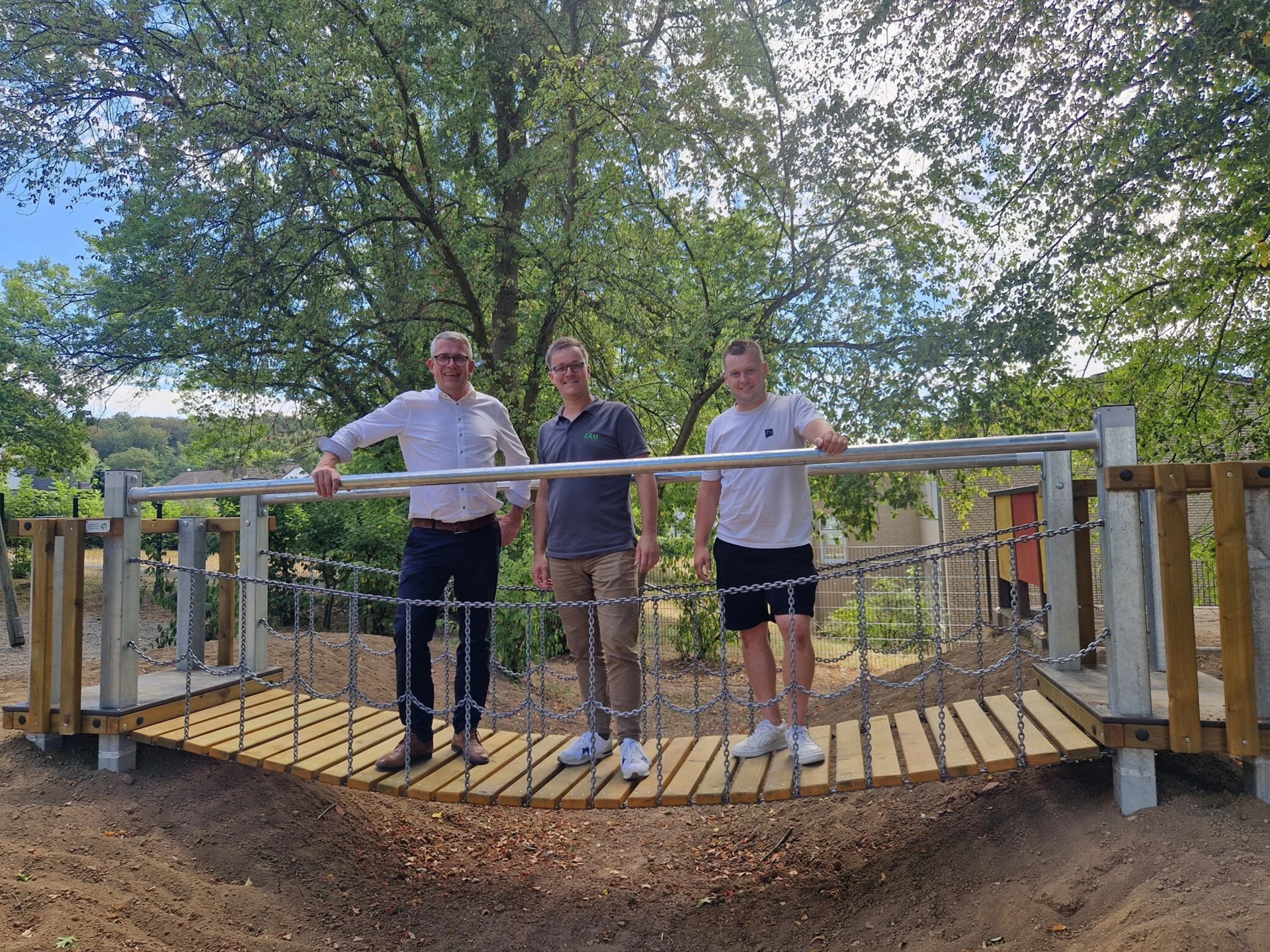 Neue Abenteuerbrücke