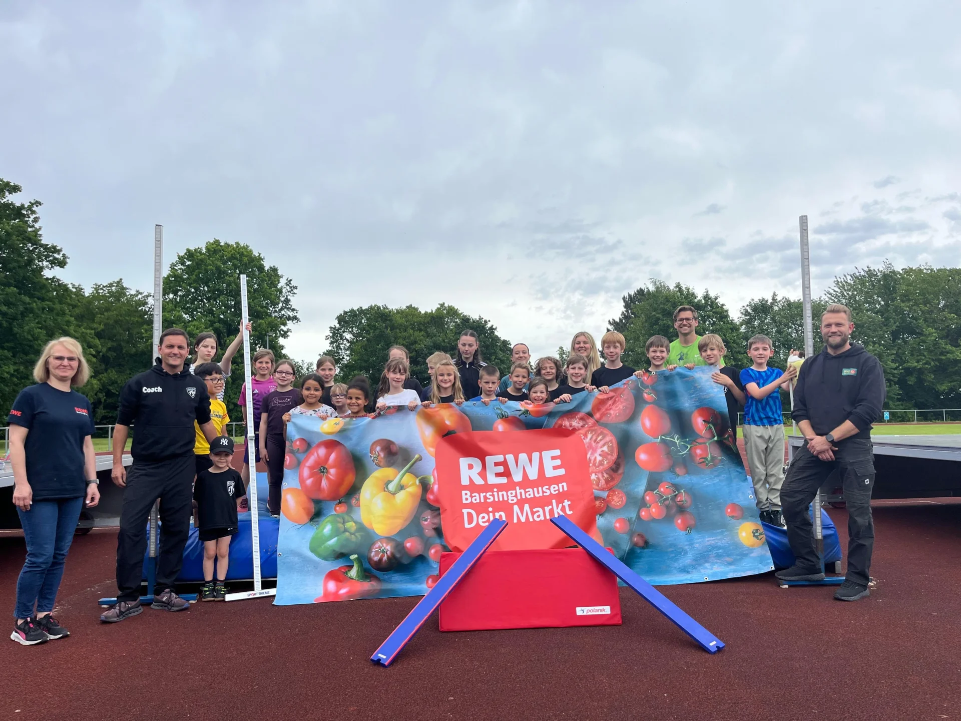 REWE Spende für Kirchdorfer Leichtathleten 001