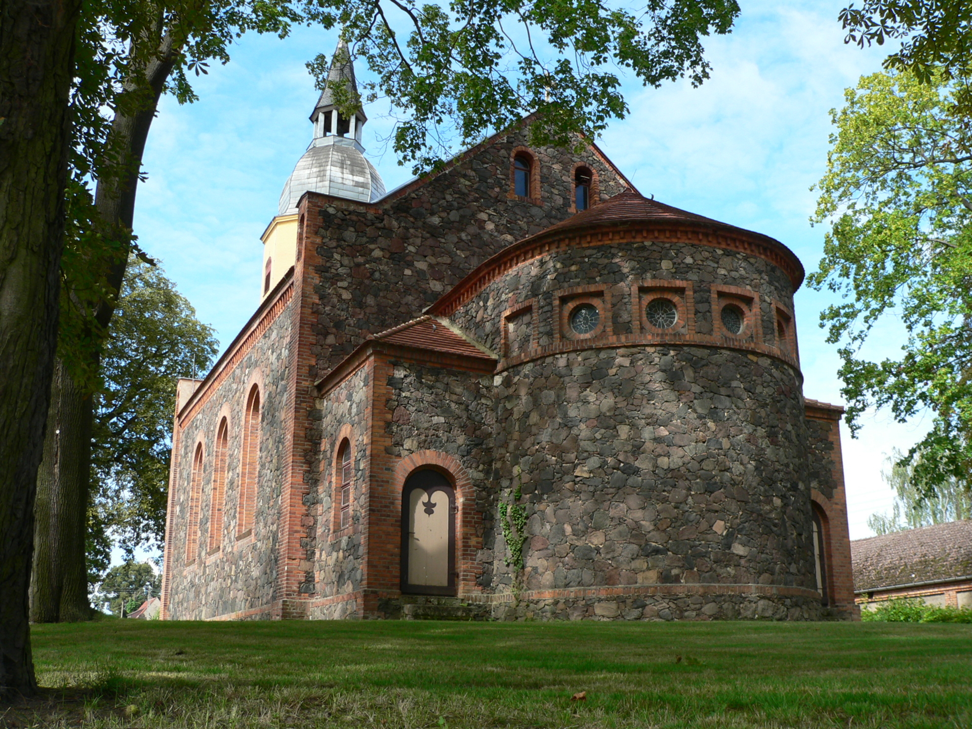 Dorfkirche in Groß Leuthen. Foto: Dörthe Ziemer
