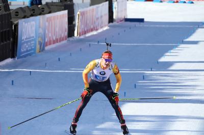 Benedict Doll hadert beim Weltcupauftakt (hier bei der IBU Biathlon-Weltmeisterschaft in Antholz 2020) - Bild:Joachim Hahne