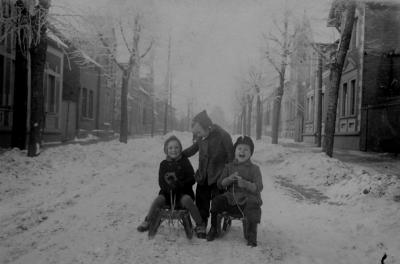 Winterfreuden für die Jüngsten früher in der Hoschestraße