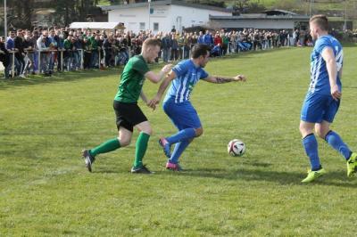 Jetzt bestellen: Fanpaket "Stadionwurschd" für zu Hause