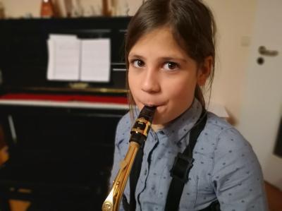 Foto zur Meldung: Emma Frida Oertel und ihre Leidenschaft für Musik - Per Youtube-Video zur Aufnahmeprüfung