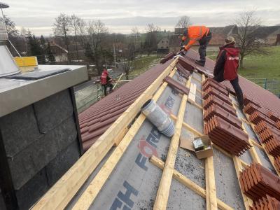 Meldung: Eindecken eines Hauses