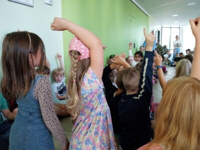 Erste Vollversammlung im neuen Schuljahr (Bild vergrößern)