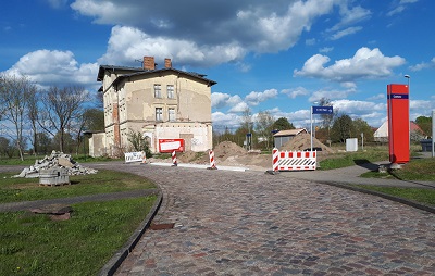 Arbeiten am Bahnhof Casekow im Mai 2021