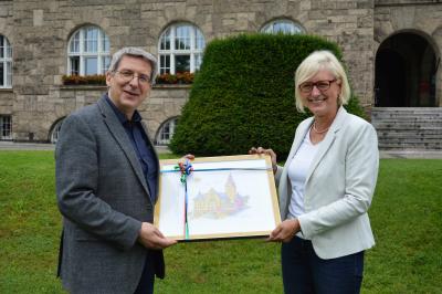 Bürgermeister Dr. Oliver Hermann dankte Dagmar Ziegler für ihr Engagement für Wittenberge  I Foto: Martin Ferch (Bild vergrößern)