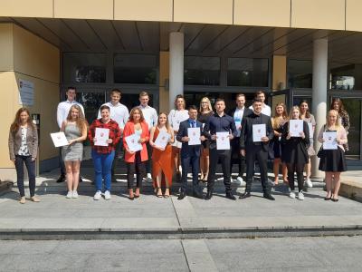 „Verabschiedung der Abiturienten an der BBS Holzminden“ 44 Abiturienten erhalten ihr Zeugnis der Allgemeinen Hochschulreife