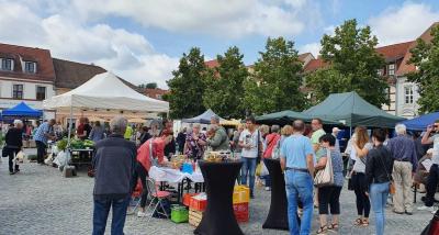 Vorschaubild zur Meldung: 1. Regionalmarkt mit guter Resonanz