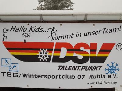 Foto zur Meldung: TSC in Schmiedefeld / Pokalspringen in Rastbüchl