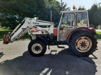 Steyr Traktor 8075
