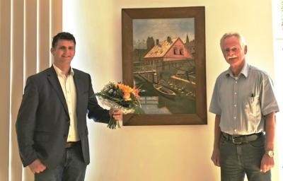Bürgermeister Dr. Koch begrüßt den künftigen Geschäftsführer der WVG Demmin Gmbh, Herrn Mario Aldehoff, an seinem ersten Arbeitstag. (Bild vergrößern)