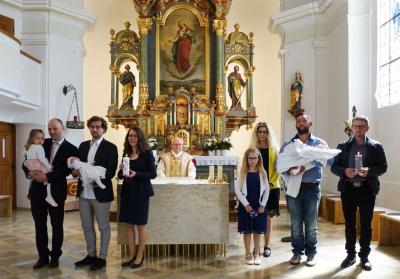 Foto zur Meldung: Erneut wurde das Taufsakrament in unserer Pfarrkirche gespendet