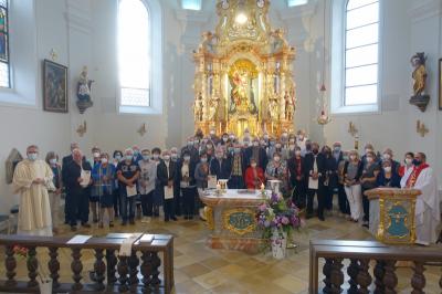 Foto zur Meldung: Gottesdienst der Ehejubiläen für die Pfarreiengemeinschaft Moosbach-Prackenbach-Krailing in St. Georg Prackenbach am 11.09.2021