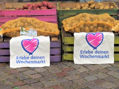 Foto zur Meldung: Wochenmarkt im Zeichen der Kartoffel