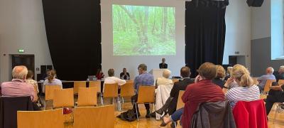 Informationsveranstaltung zur Planung einer neuen Ökologischen Station an Ilmenau, Luhe und Nebenbächen