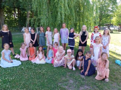 Internationaler Tag des Sommerkleides (Bild vergrößern)
