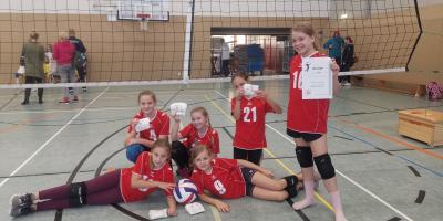 Jüngste Volleyballkinder U 12 erkämpfen sich den 1. Platz!