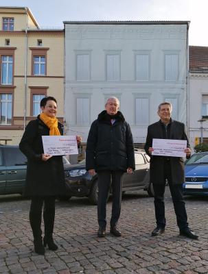 Stadt Perleberg | Minister Guido Beermann übergibt Fördermittel an die Städte Perleberg und Wittenberge
