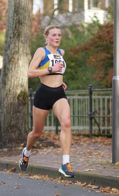 Julia Hoff erfolgreich bei den Deutschen Meisterschaften über 10 KM