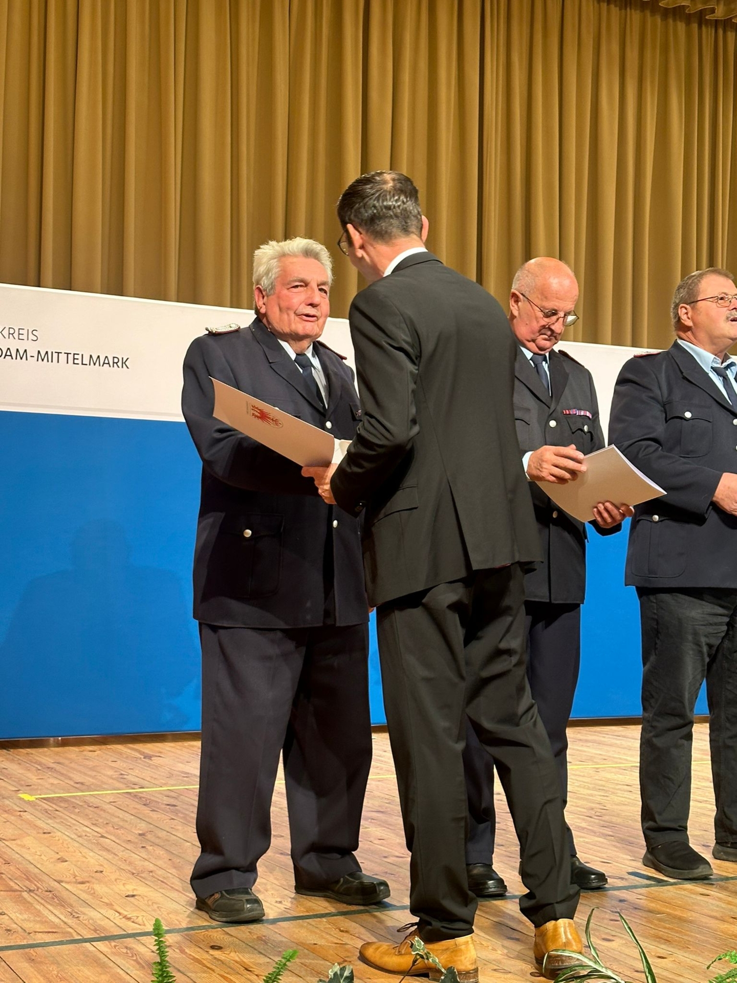 Festveranstaltung zu Ehren langjährig gedienter Kameradinnen und Kameraden der Freiwilligen Feuerwehren im Landkreis Potsdam-Mittelmark