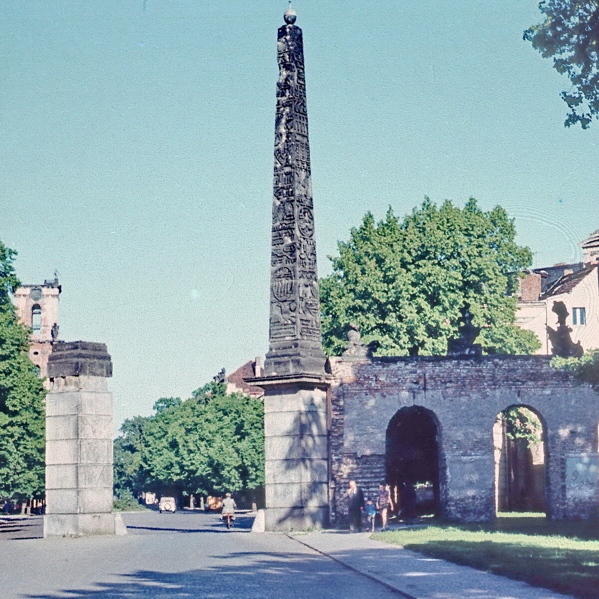 10-1 Neust Tor