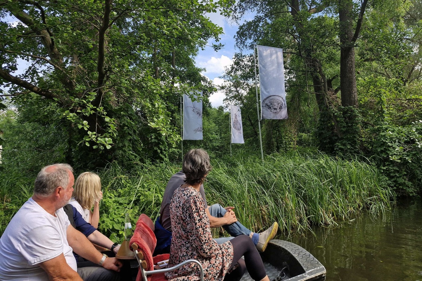 Die Kleinsten gerade noch sichtbaren. Makrozoobenthos im Spreewald von Nicole Schuck. Foto: Ingrid Hoberg