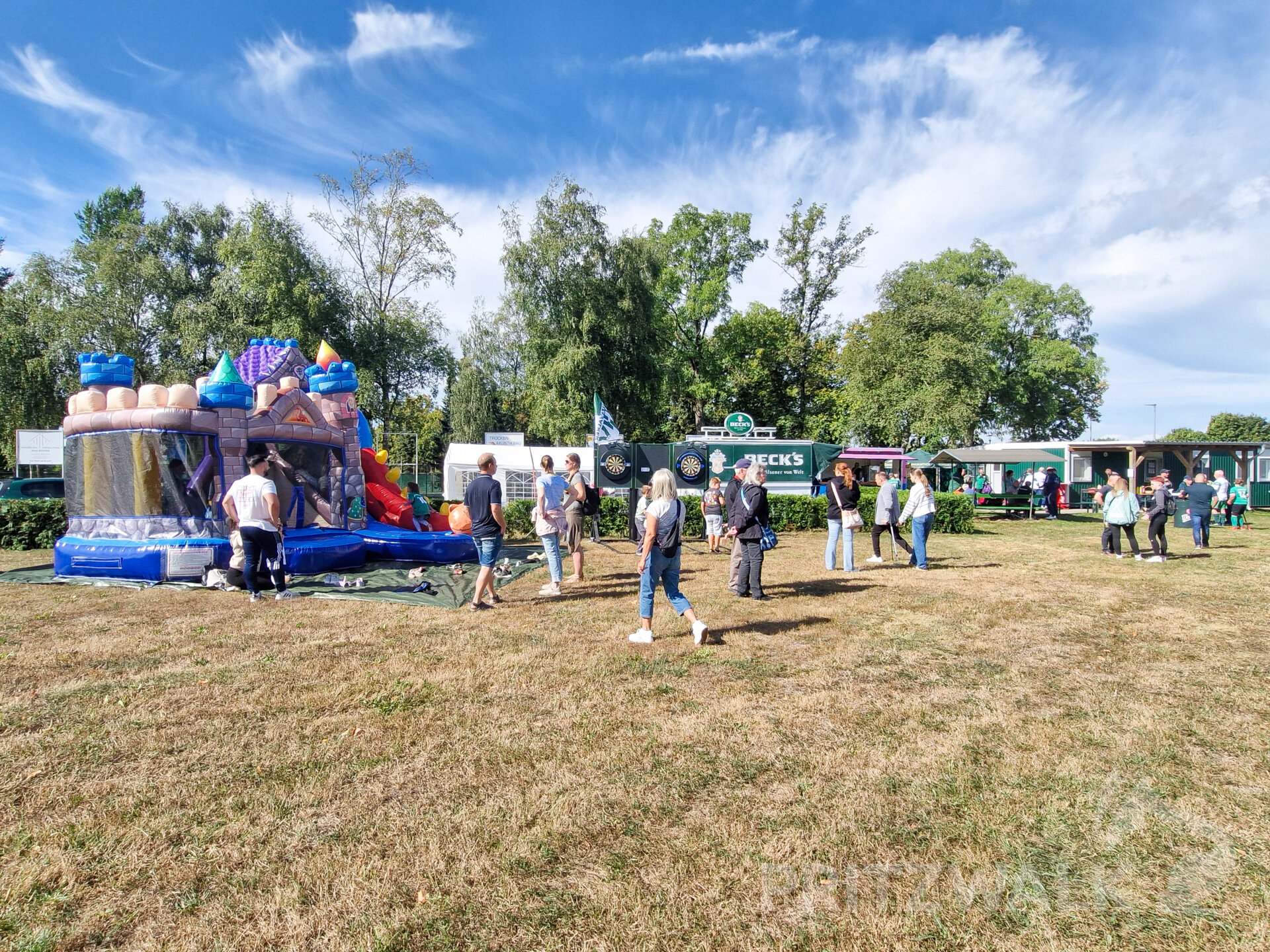 Eine Hüpfburg stand zum Toben bereit. Foto: Stadt Pritzwalk