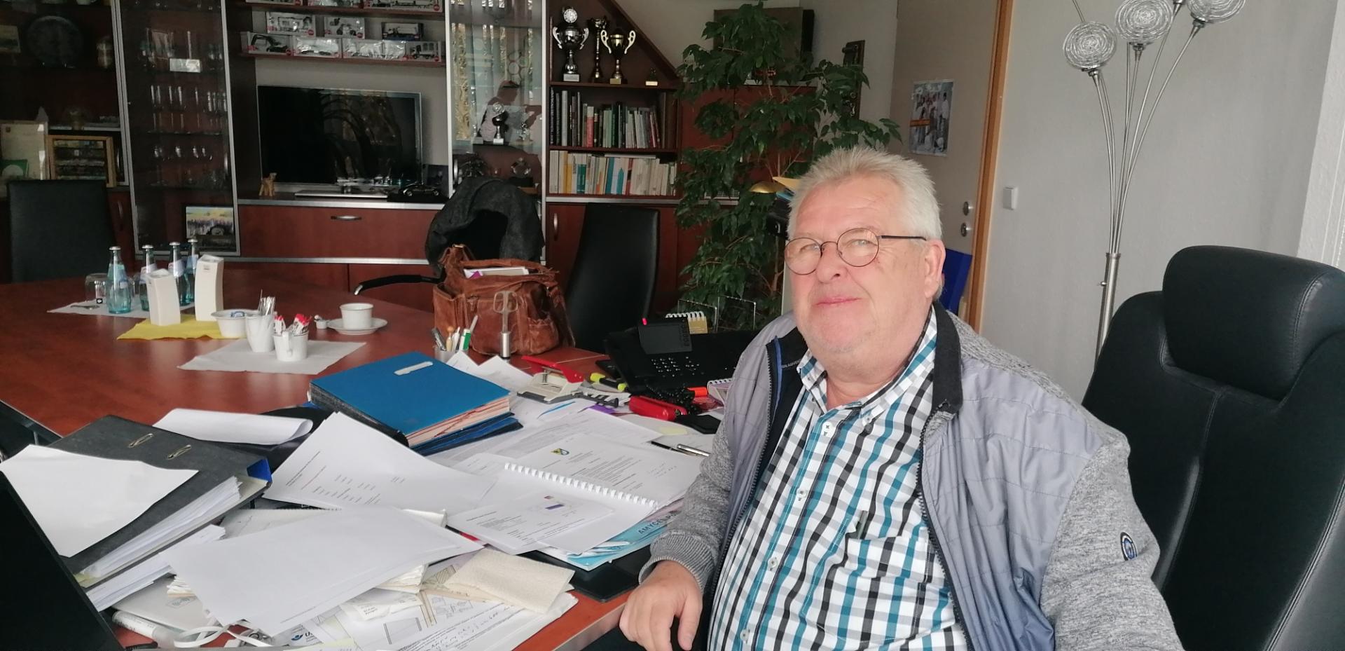 Klaus-Dieter Quasdorf in seinem Büro. Foto: Dörthe Ziemer