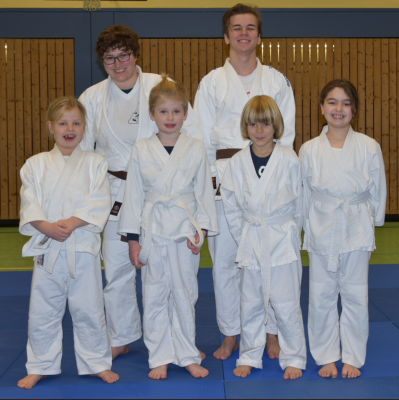 Foto zur Meldung: Weihnachtsgürtelprüfung für unsere Jüngsten Judoka am letzten Trainingstag 2021