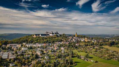 Foto zur Meldung: Das Jubiläumsjahr 2022 von Schloss Augustusburg hat begonnen