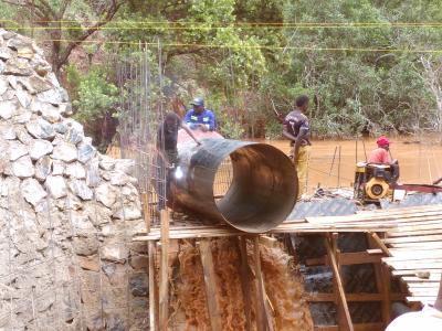 Meldung: Wasserkraftwerk Tandala - Bauen in der Regenzeit