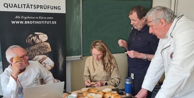 Brot- und Brötchenprüfung der Bäcker- und Konditoren-Innung Ostthüringen (Bild vergrößern)