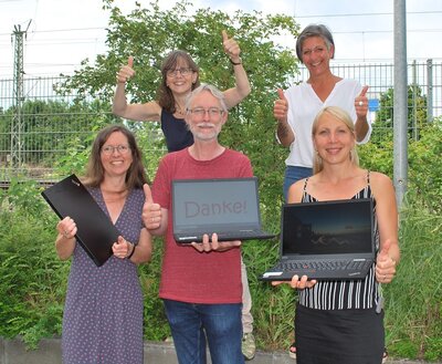Laptops für das Suchthilfezentrum Herrenberg (Bild vergr&ouml;&szlig;ern)