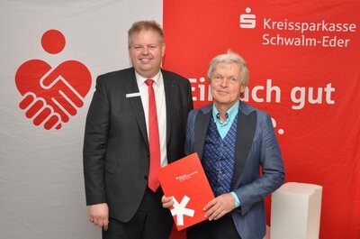 SV Antrefftal erhält 1500 Euro von der Stiftung der Kreissparkasse Schwalm-Eder
