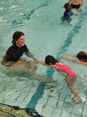 Foto zur Meldung: Schwimmen lernen leicht gemacht!