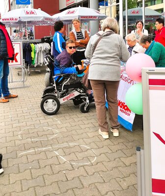 Impression vom Aktionstag am 5.5. 2022 auf der Potsdamer Str. / Ludwigsfelde, Urheberrecht: Behindertenbeirat Ludwigsfelde